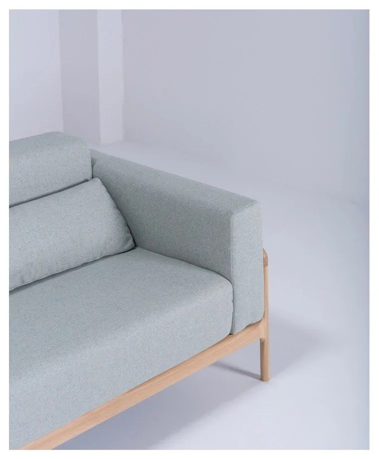 Fawn Plus kékesszürke kanapé tölgyfából, 240 cm - Gazzda