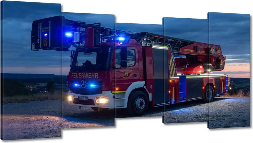 Képek 150x80 Tűzoltóautó a jelzésen