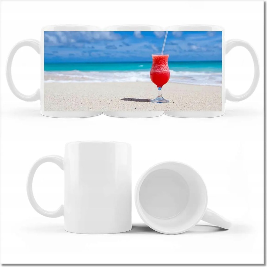 Fotó bögre ital a tengerparton