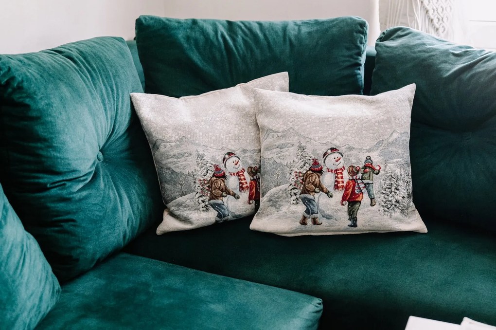 Téli párnahuzat gyerekekkel és hóemberrel V06