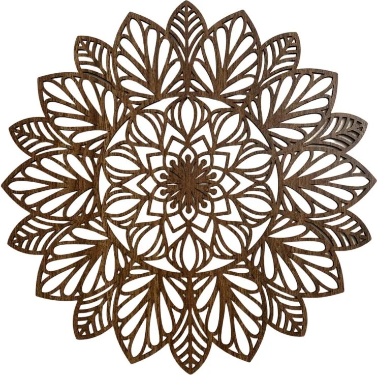 Fából készült mandala a falon | LÓTUSZ