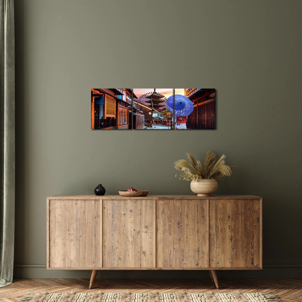 Kép - Ázsiai nő (órával) (90x30 cm)