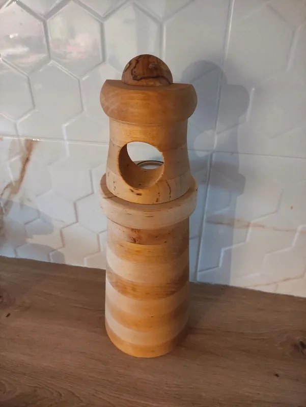 Gyertyatartó Fa világítótorony