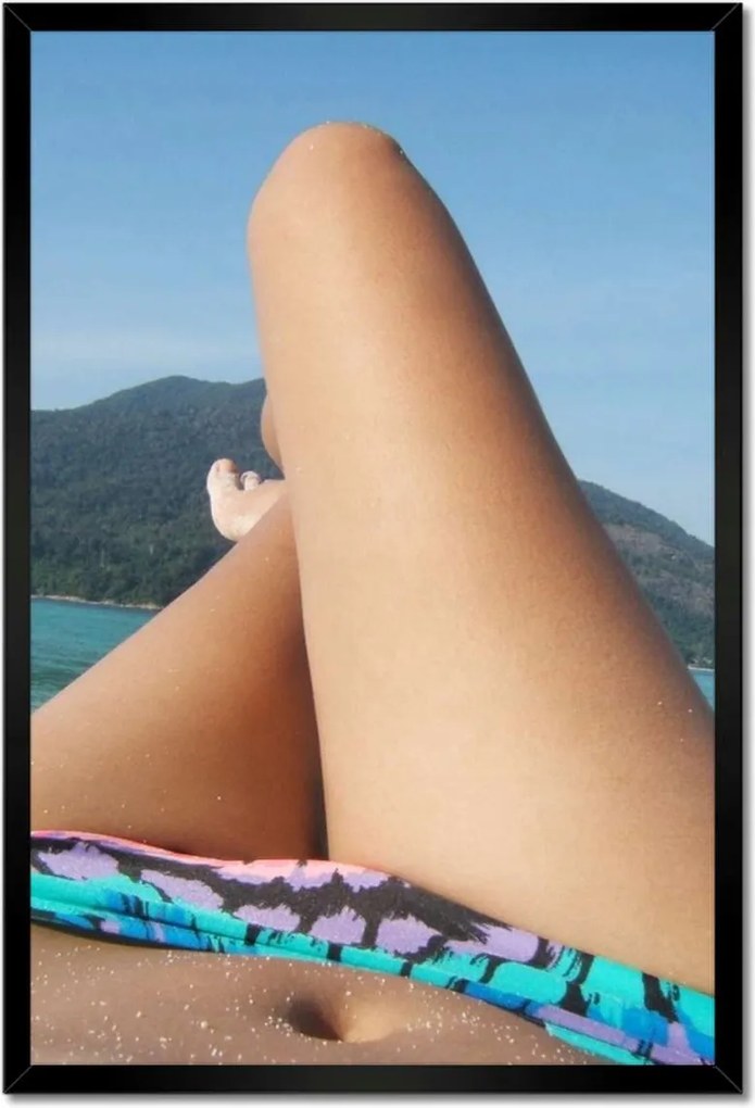 Poszterek keretben 40x60 Strandolás bikiniben