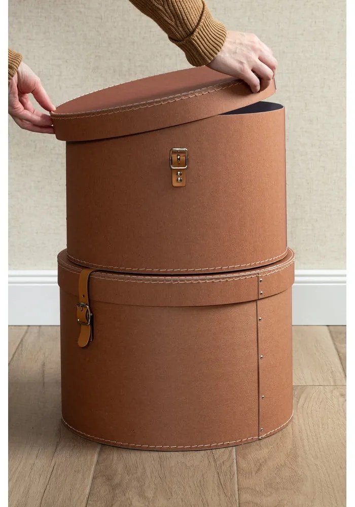 Barna fedeles karton tárolódoboz szett 2 db-os ø 37,5x25 cm Rut Restore Paper Laminate – Bigso