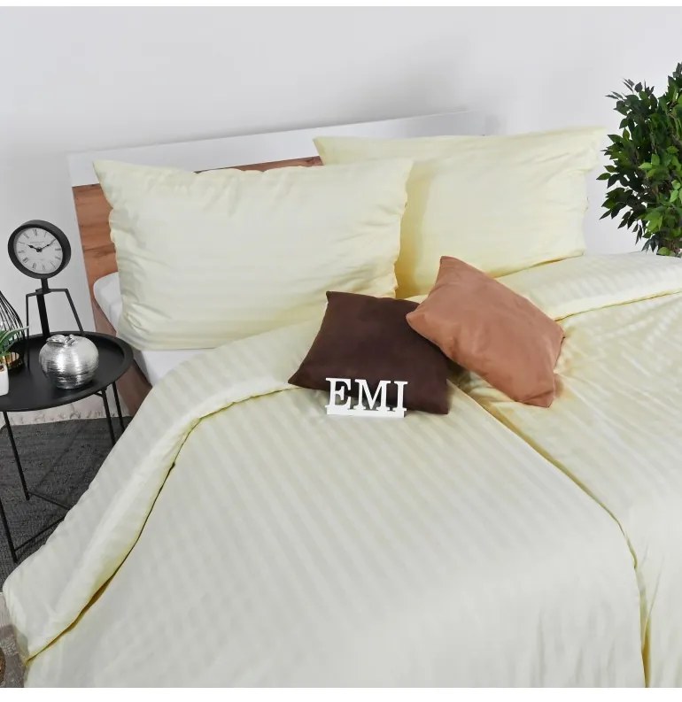 EMI krémszínű damaszt ágyneműhuzat, A standard egyszemélyes ágy szett tartalma: 1x 140x200 + 1x 70x90