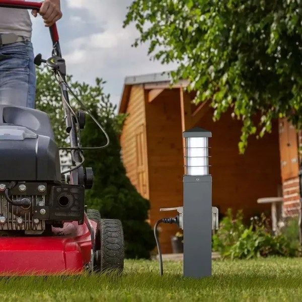 Kültéri lámpa aljzatokkal 1xE27/13W/230V IP44