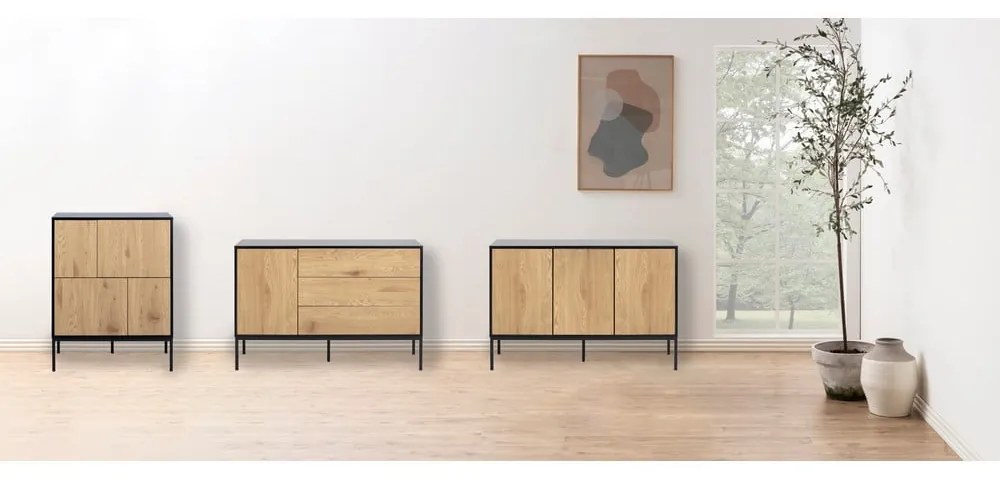 Fekete-natúr színű alacsony komód tölgyfa dekorral 120x82 cm Seaford – Actona