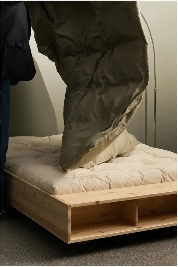 Natúr színű borovi fenyő egyszemélyes ágy ágytámla nélkül ágyráccsal 90x200 cm Merge – Karup