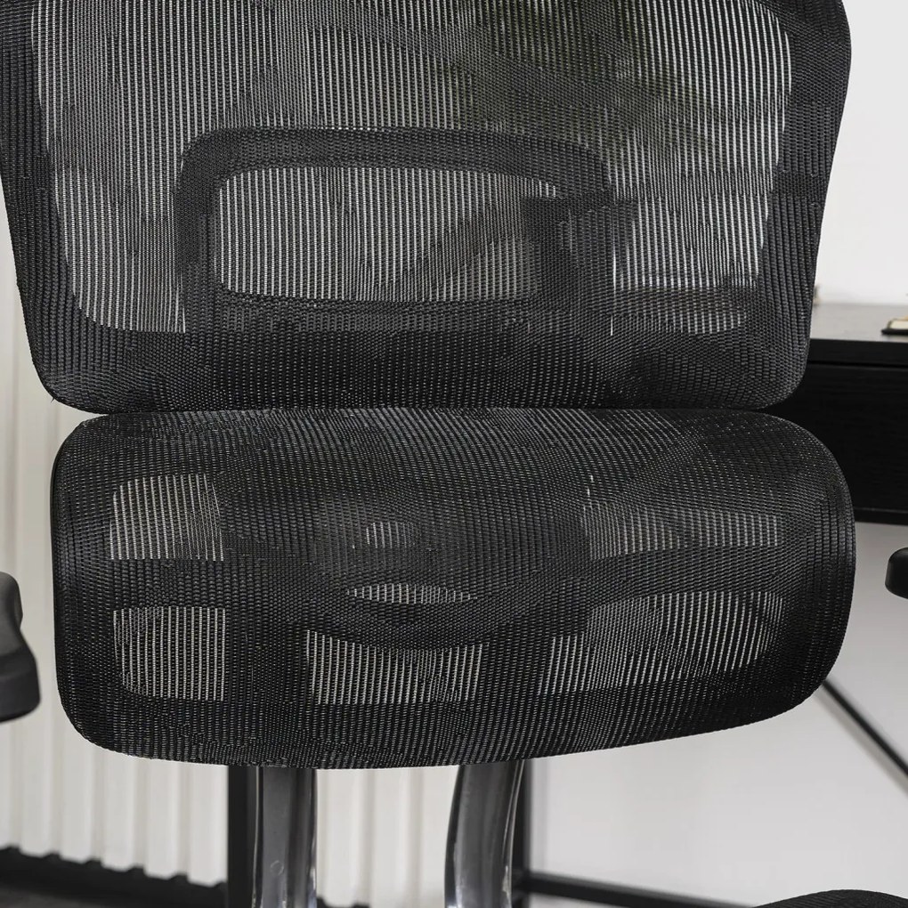 Forgószék ergonomikus kialakítással, fekete színben. NINO