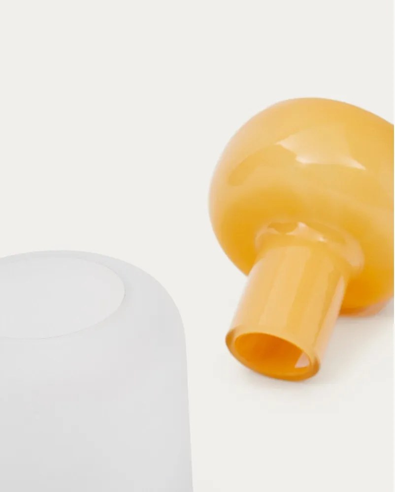 Sárga üveg váza (magasság 30,5 cm) Kelse – Kave Home