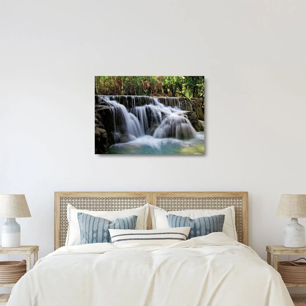 Egy kép a vízesésekről a dzsungelben (üvegen) (70x50 cm)