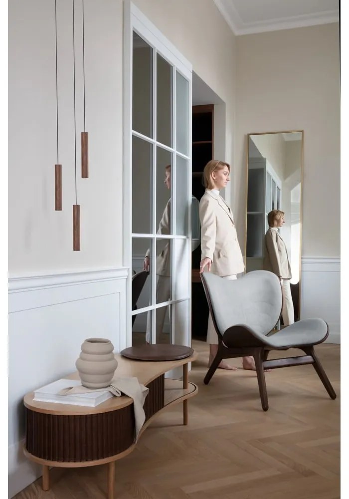 Barna fotel A Conversation Piece – UMAGE