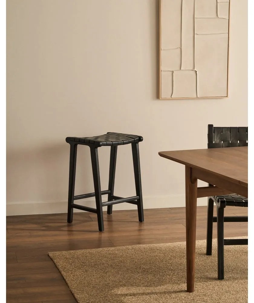 Fekete mahagóni fa bárszék Calixta – Kave Home