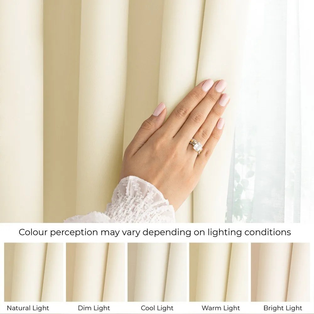 Elefántcsont színű dimout (részleges sötétítő) függöny 140x270 cm Carli – Restilo