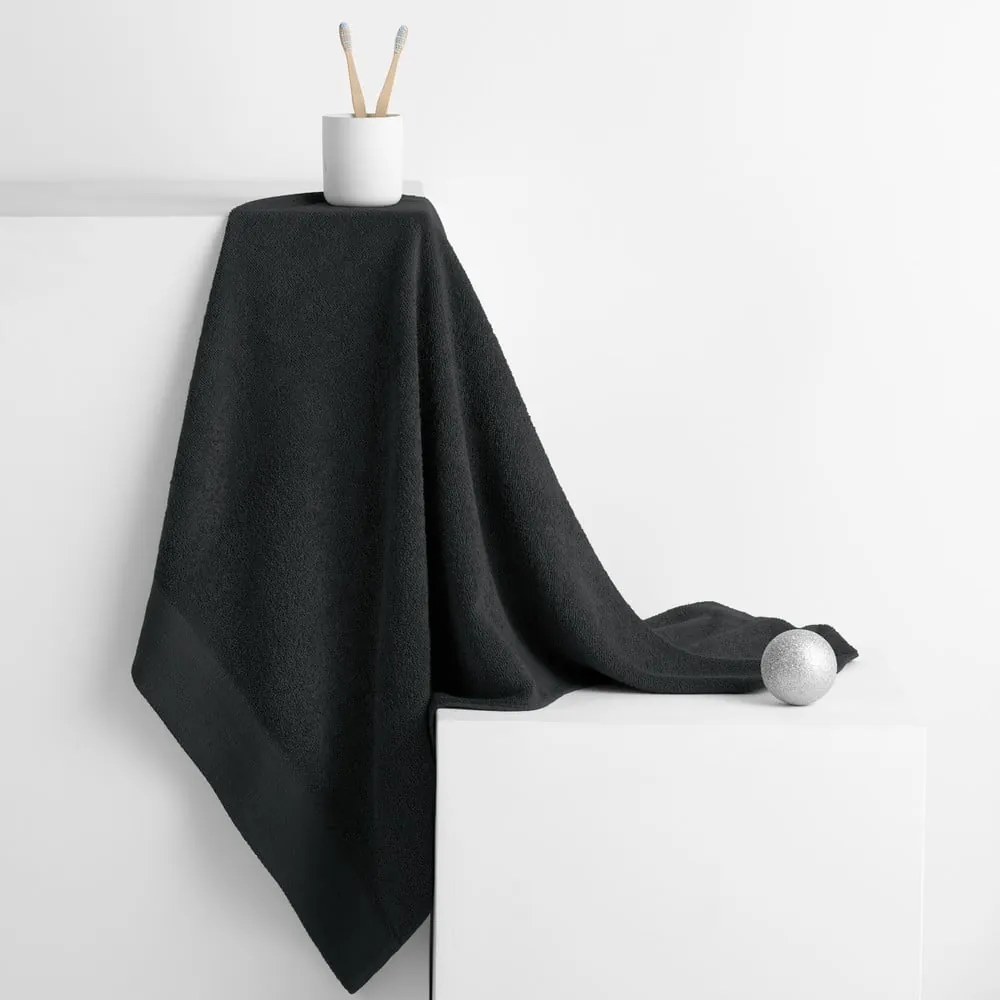 Fekete frottír pamut törölköző 30x50 cm Amari – Restilo