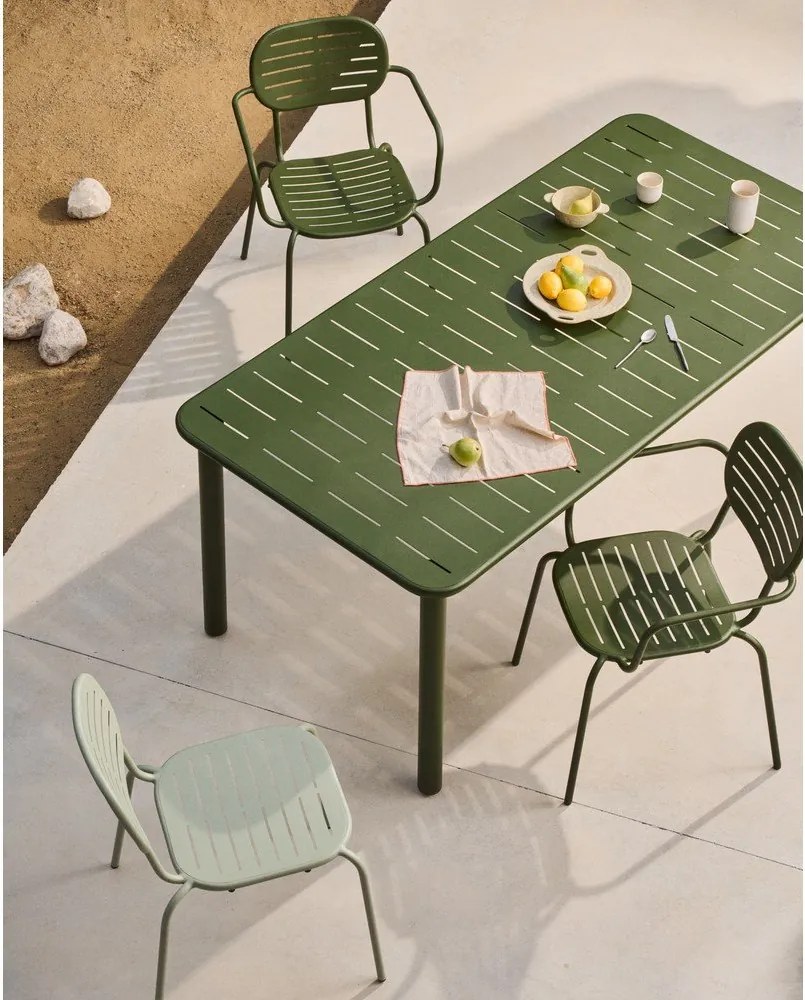 Acél kerti étkezőasztal 90x180 cm Brai – Kave Home