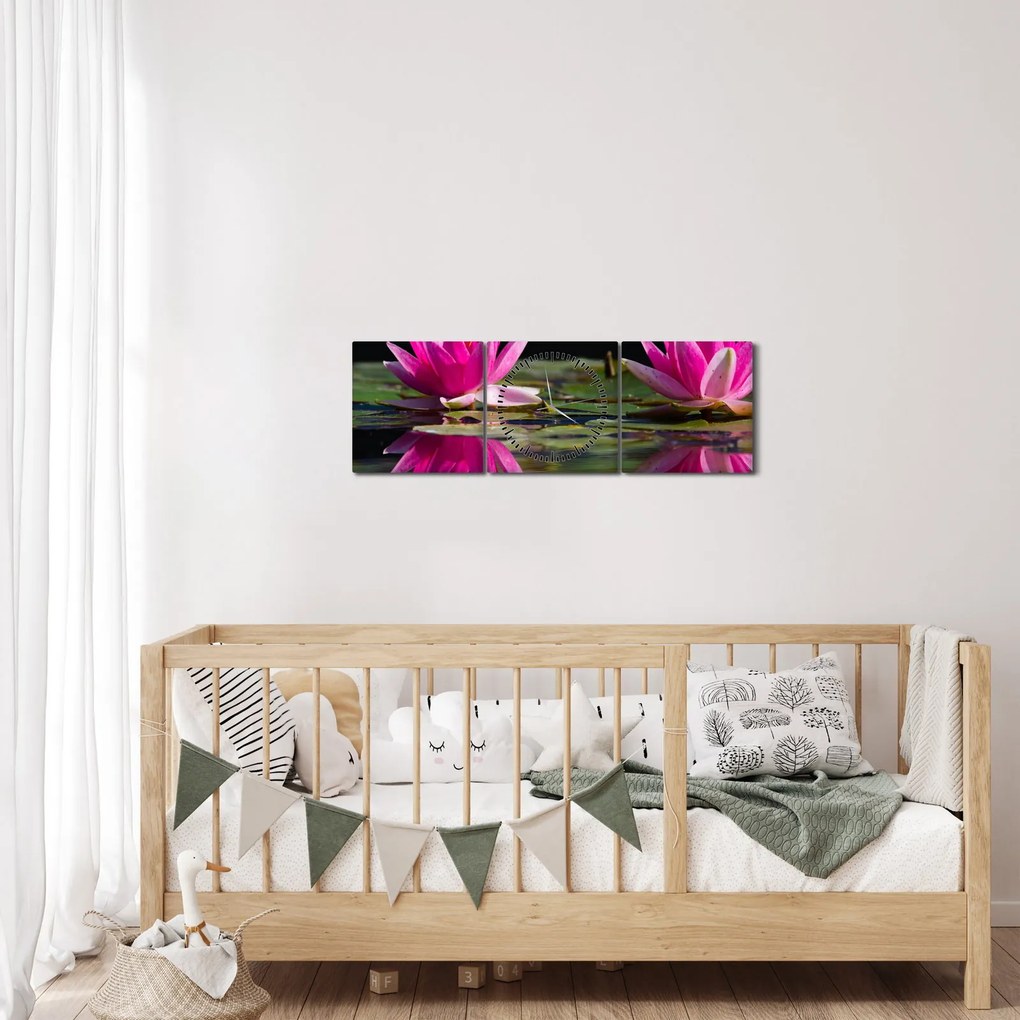 A tavirózsa képe a vízen (órával) (90x30 cm)