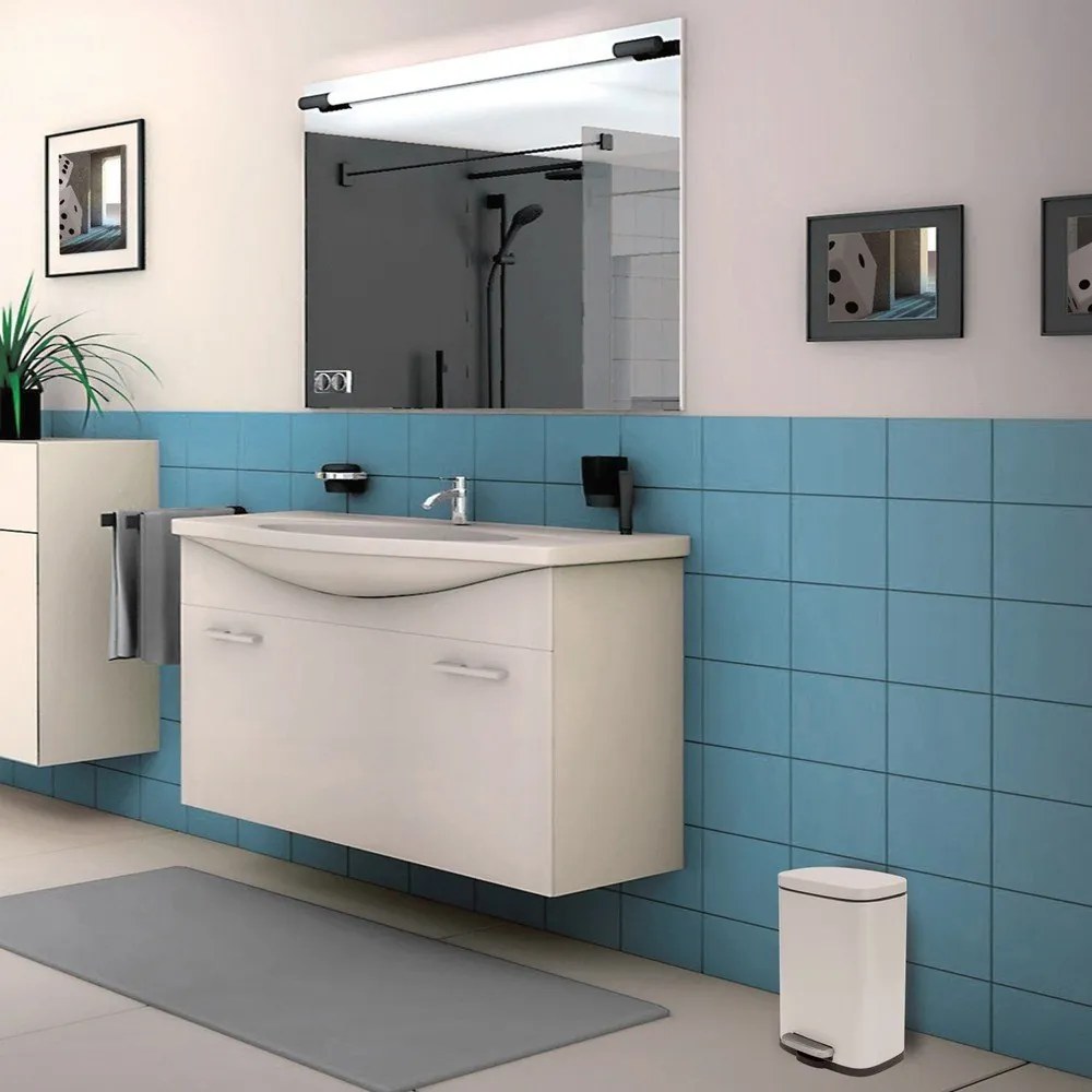 Matt fehér acél pedálos szemetes 5 l Akira – Spirella