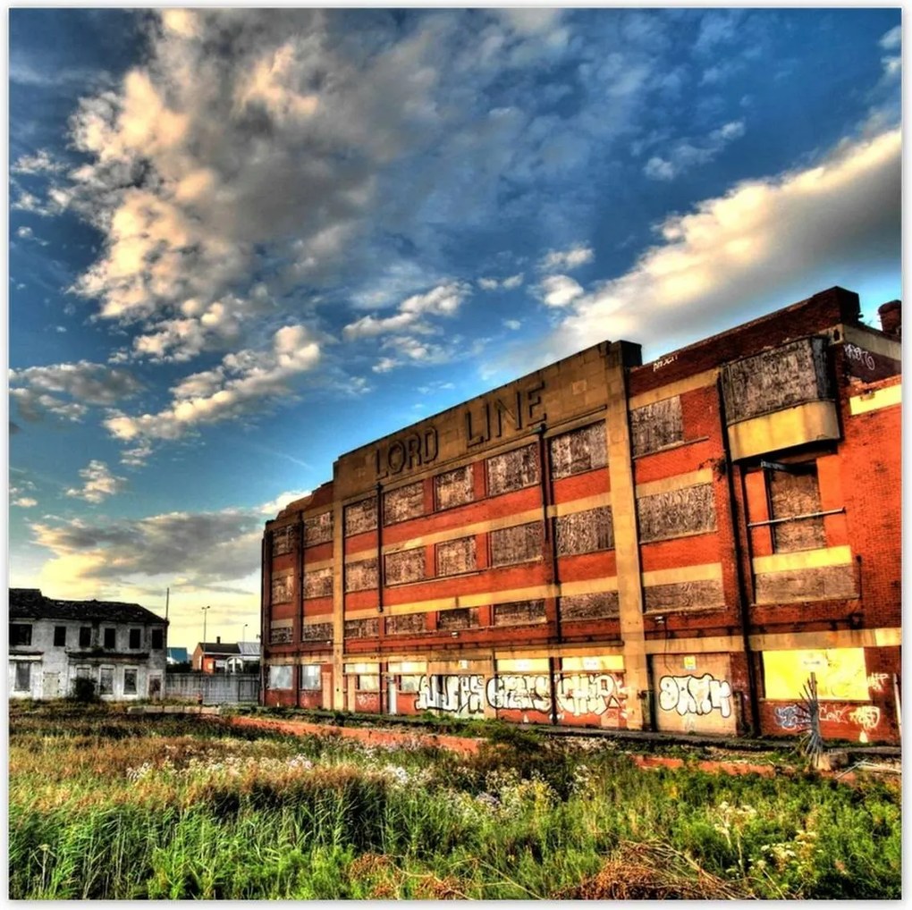 Poszterek 70x70 Felhők az épületek felett