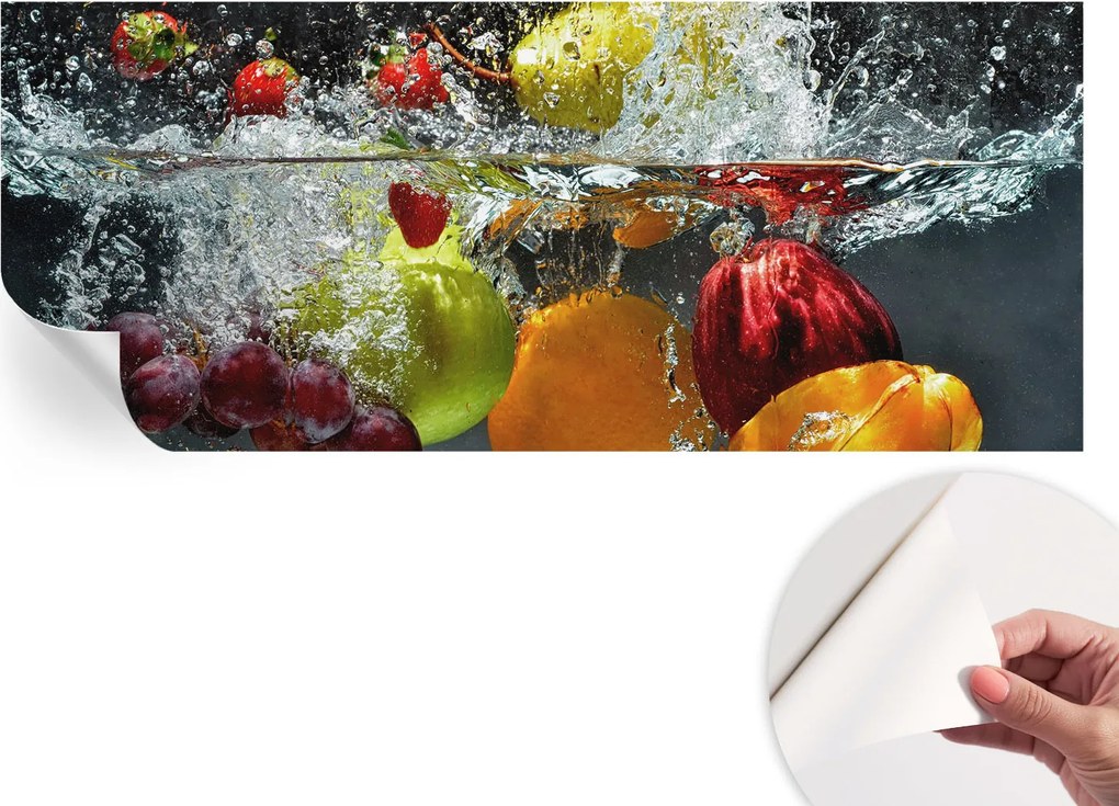 Öntapadós tapéta Fali furnér 3D hatás Gyümölcsök a vízben 250x104 cm