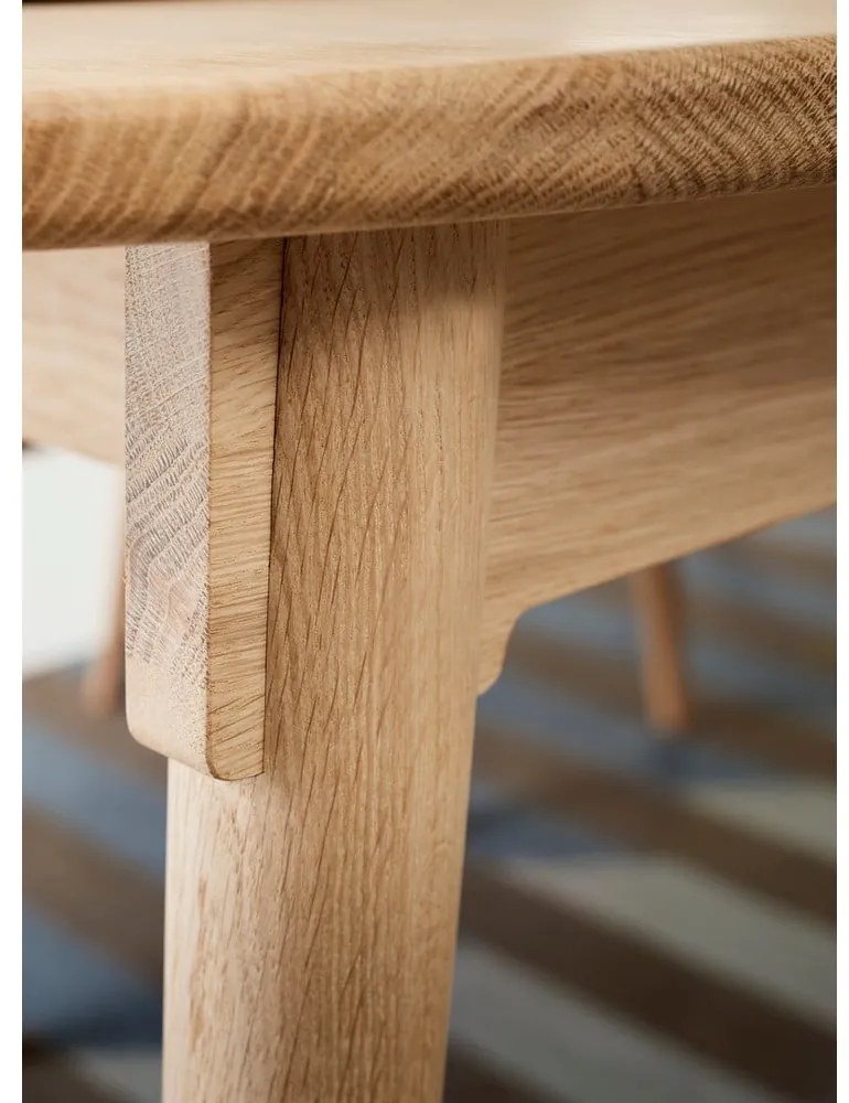 Tölgyfa bővíthető étkezőasztal hosszabbító asztallappal 106x184 cm Miro – Hammel Furniture