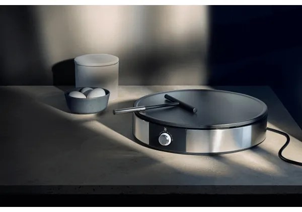 WMF - PROFI PLUS palacsintasimító, rozsdamentes acél/fekete