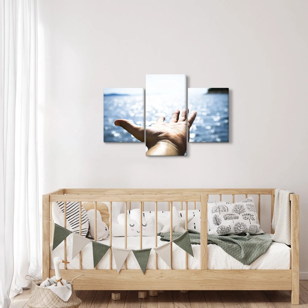 Nyitott tenyerek képe (90x60 cm)