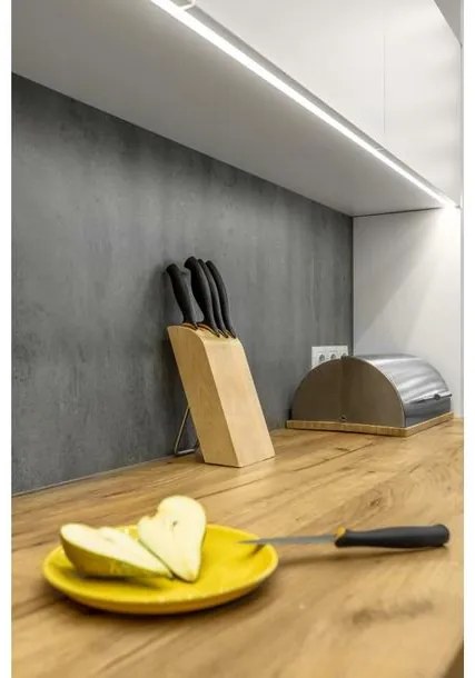 LED szalag COB LED csík, 1600 LED/5 fm, hideg fehér, 8W/fm, 40W/5fm , 8mm , 5fm/tekercs, 12V, IP20, 800lm/m, mini AMP vel