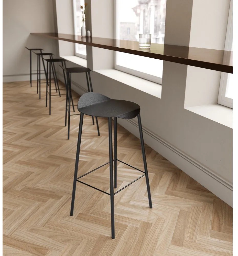 Fekete bőr bárszék Flamingo Bull – LIND DNA