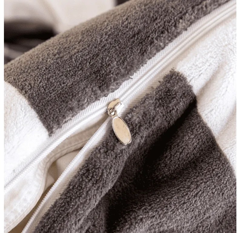 Mikroplüss ágyneműhuzat szett TIRSO szürke-fehér + mikroplüss lepedő SOFT 180x200 cm fehér, franciaágy