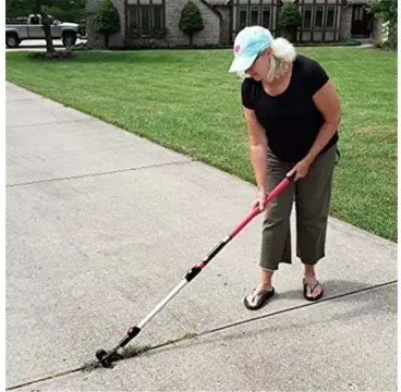 Gyomláló kerekekkel és kampóval