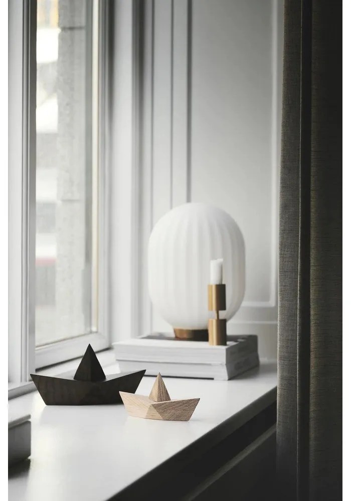 Tömörfa szobor (magasság 7 cm) Admiral – Boyhood