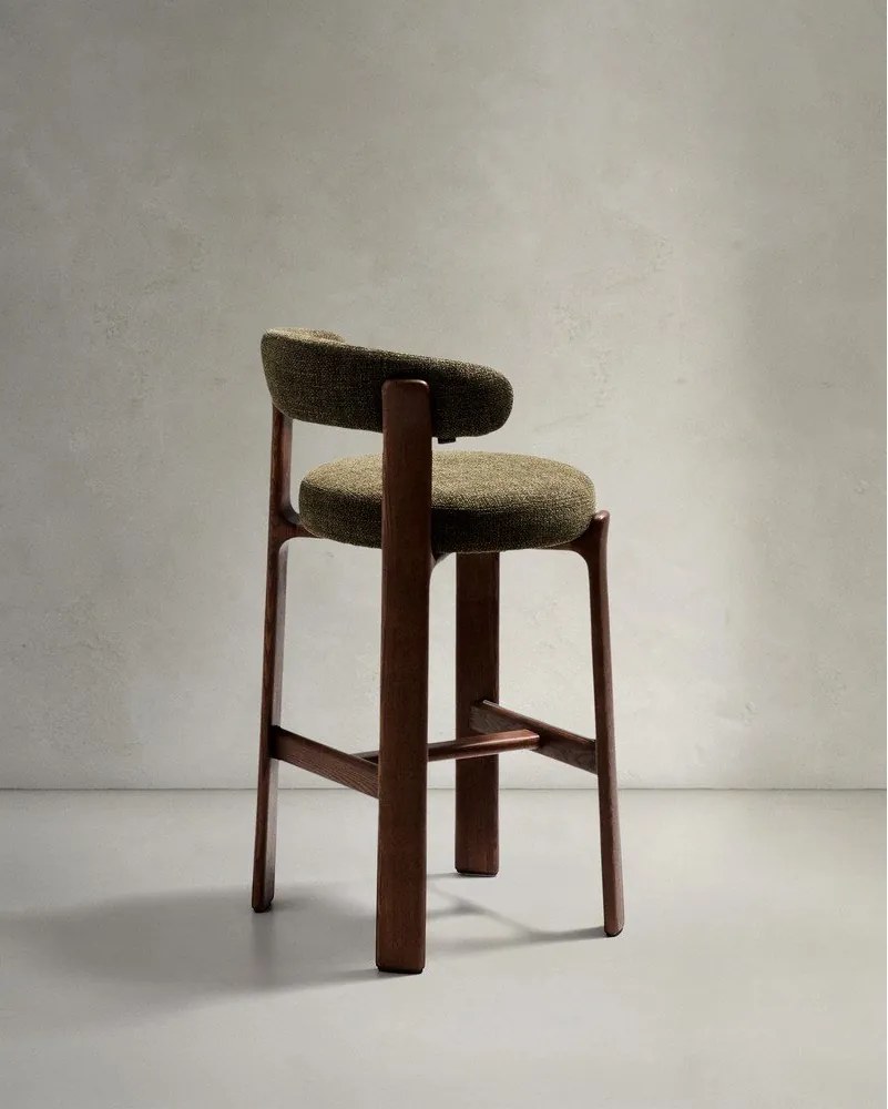 Zöld-sötét natúr színű kőrisfa bárszék (ülésmagasság 75 cm) Granite – Kave Home