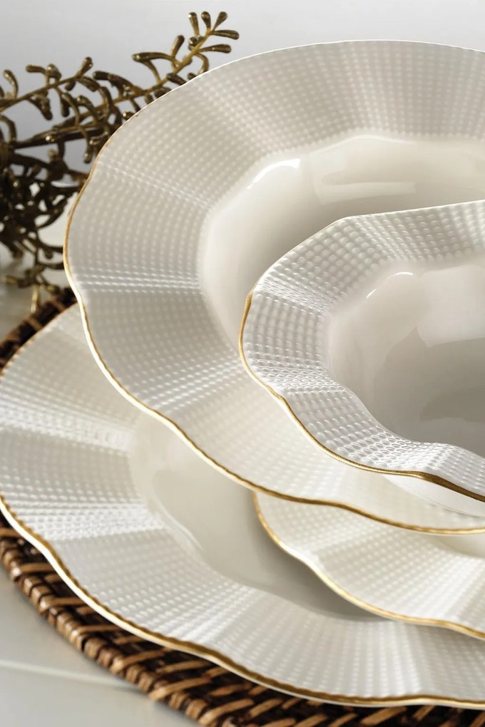 26 részes porcelán étkészlet krém-arany