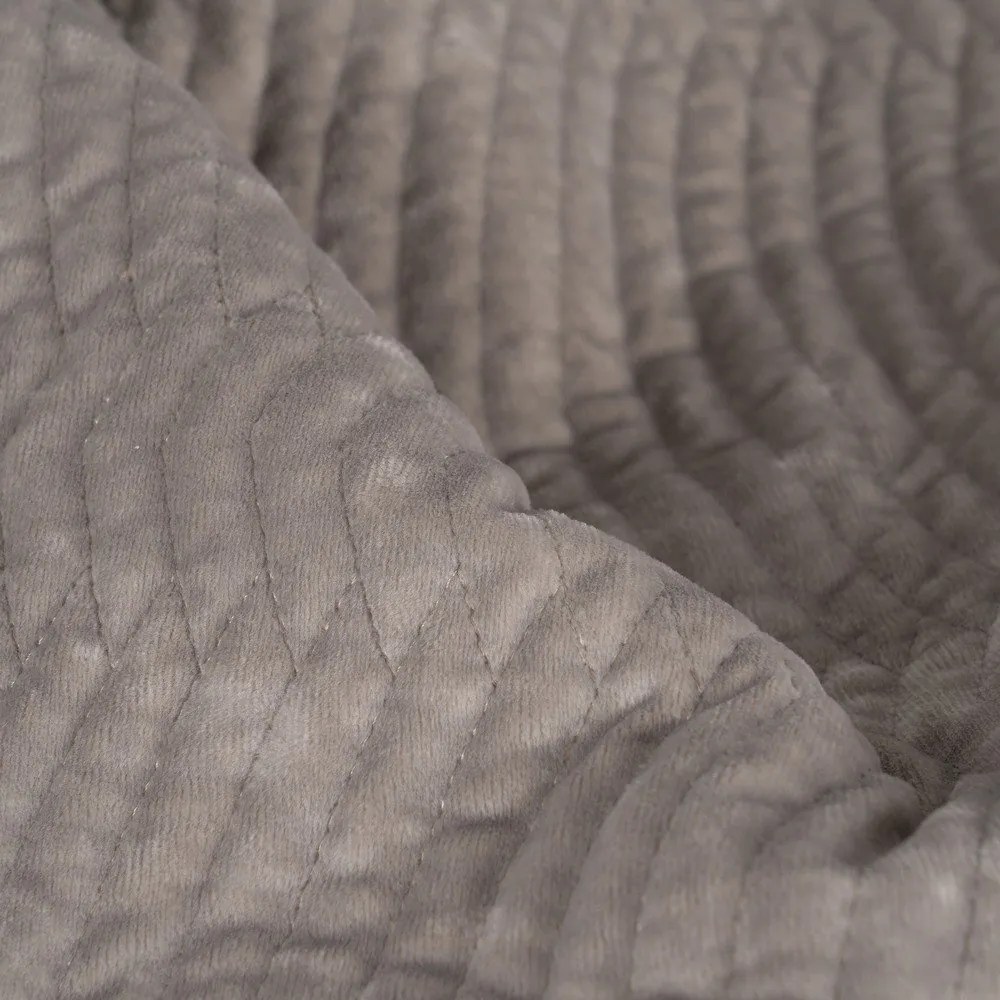 Szürke bársony steppelt ágytakaró 180x260 cm – Ixia