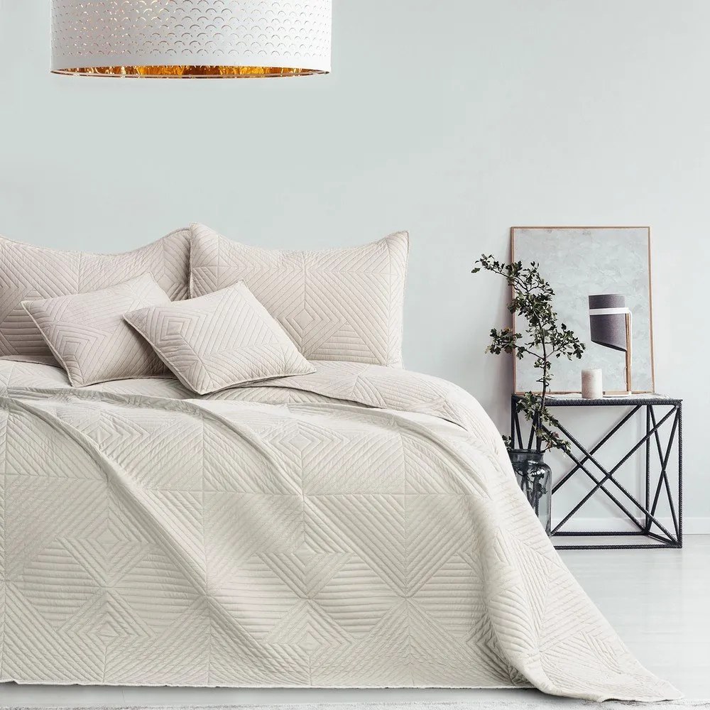 Krémszínű mikroszálas steppelt ágytakaró 220x240 cm Softa – Restilo