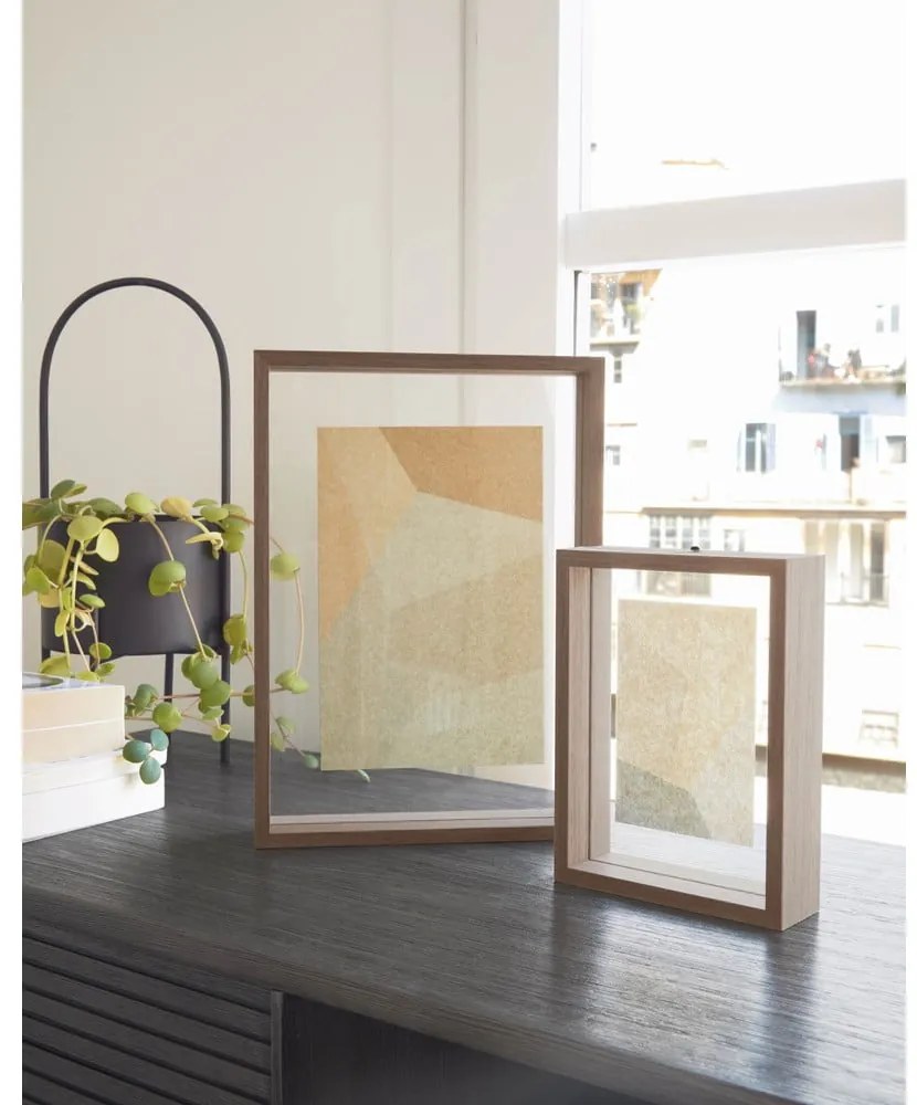 Natúr színű álló képkeret 22,5x31,5 cm Flavina – Kave Home