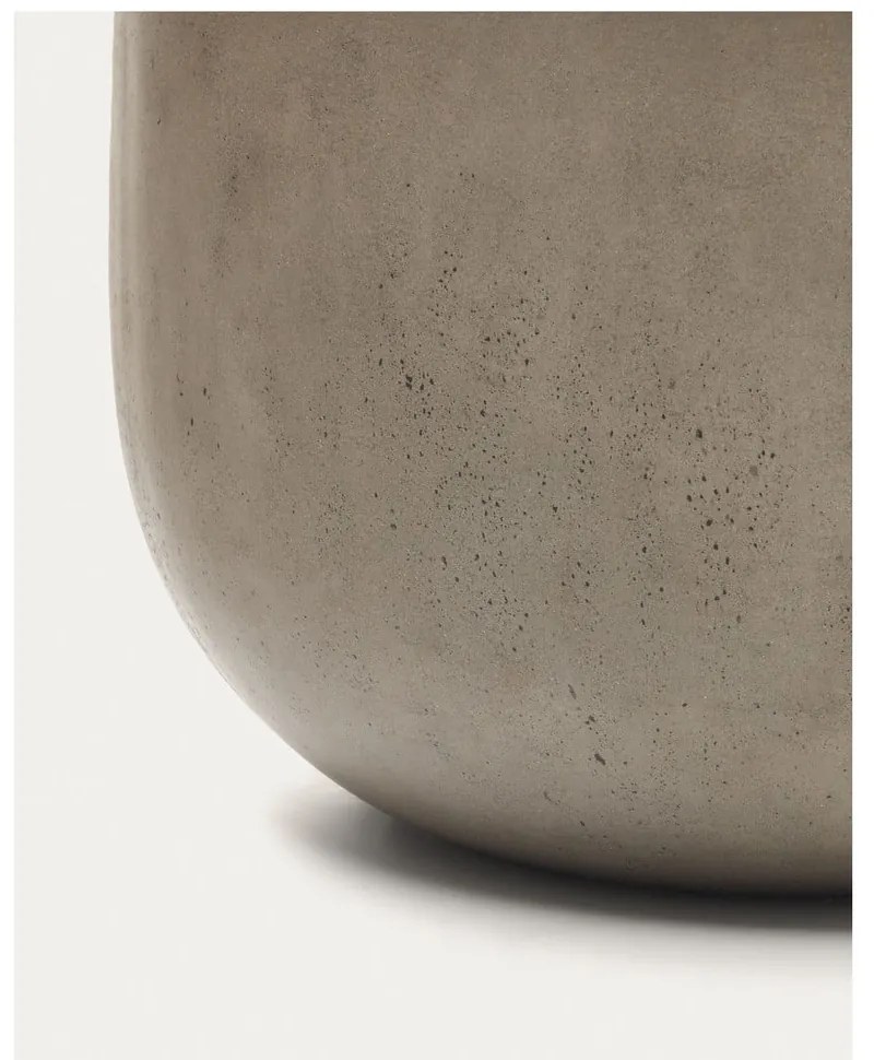 Beton kerek kerti dohányzóasztal ø 60 cm Garbet – Kave Home