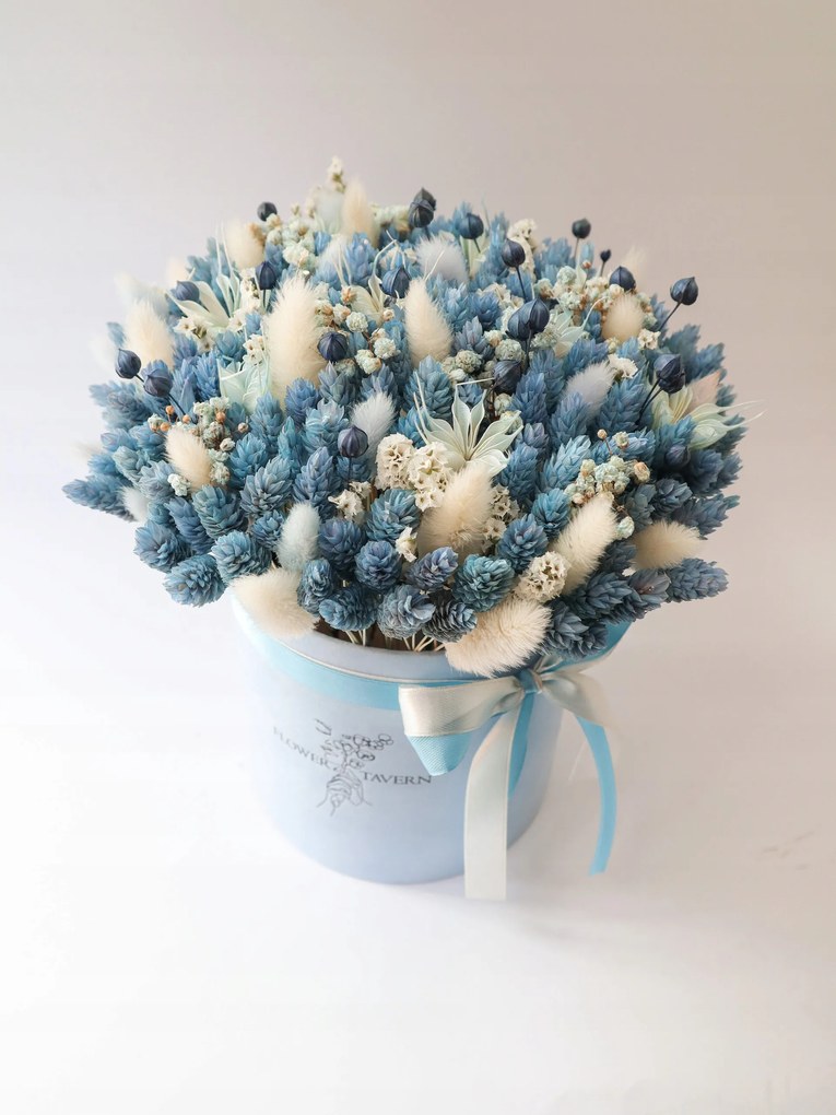 Kék FlowerBox szárított virágok, egy csokor aszalvány egy dobozban