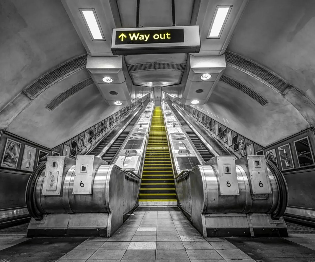 Poszter 60x50cm Mozgólépcső a metróállomáson, Assaf Frank