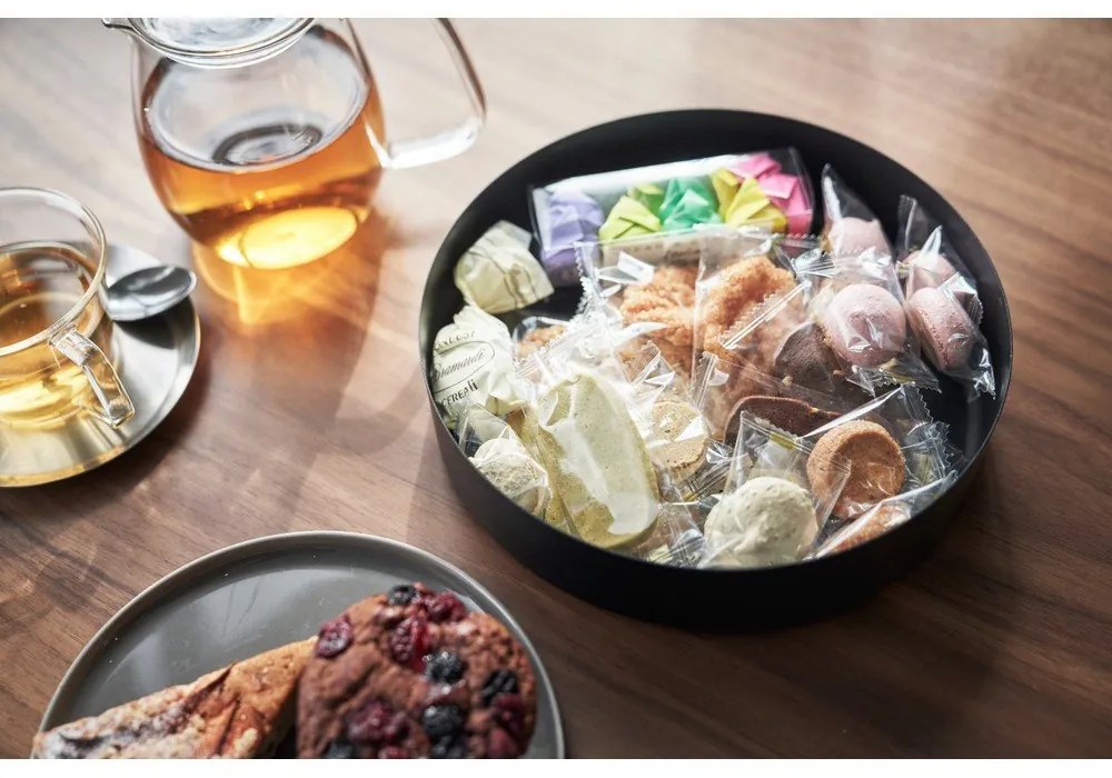 Dekoratív fém tárolódoboz Rin – YAMAZAKI