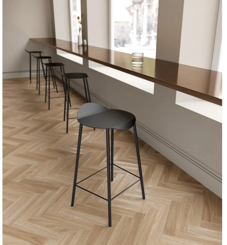 Fekete bőr bárszék Flamingo Bull – LIND DNA