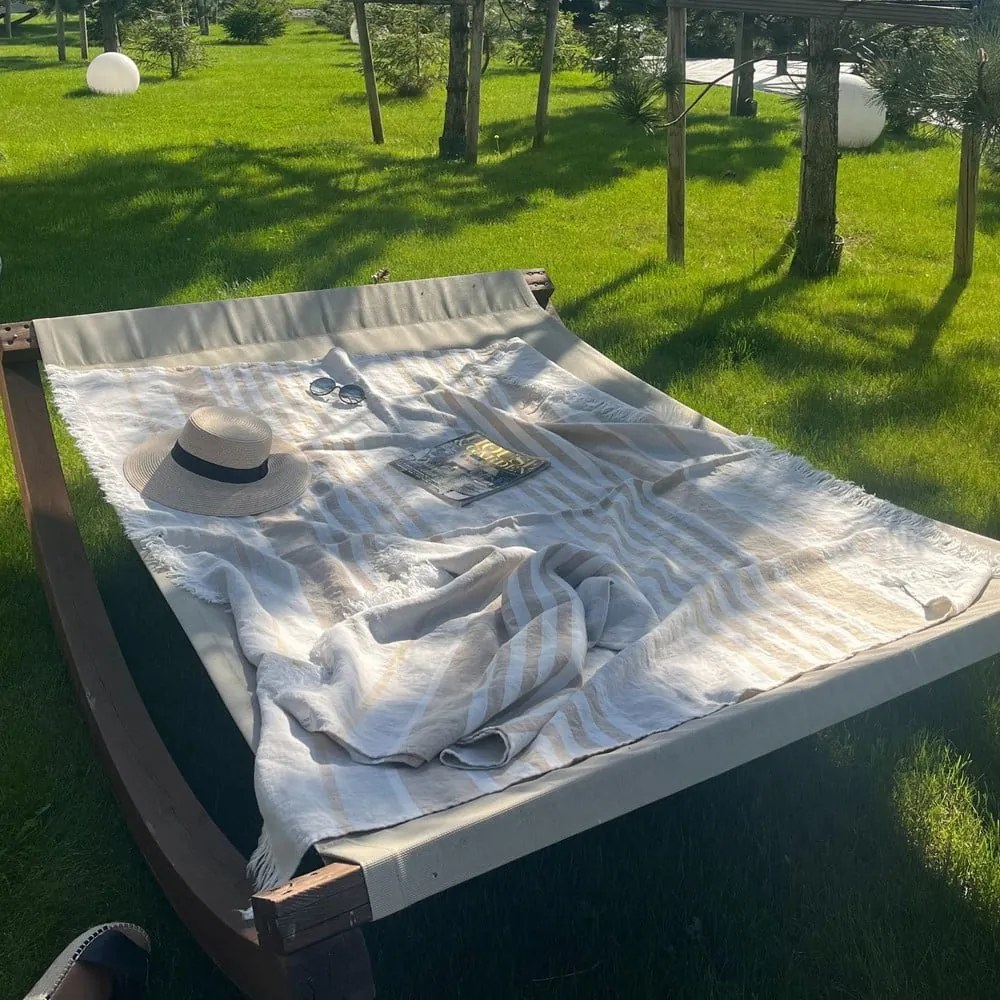 Bézs len strandlepedő 140x170 cm Allure Stripe – Linen Tales