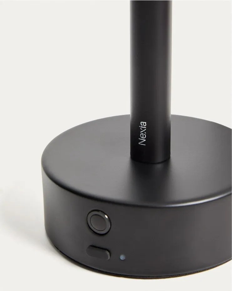 Fekete fém LED asztali lámpa (magasság 30 cm) Bow – Kave Home