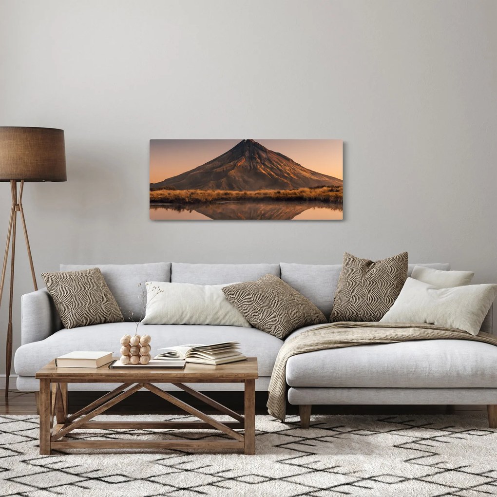 A Mount Taranaki visszaverődése, Új-Zéland (120x50 cm)