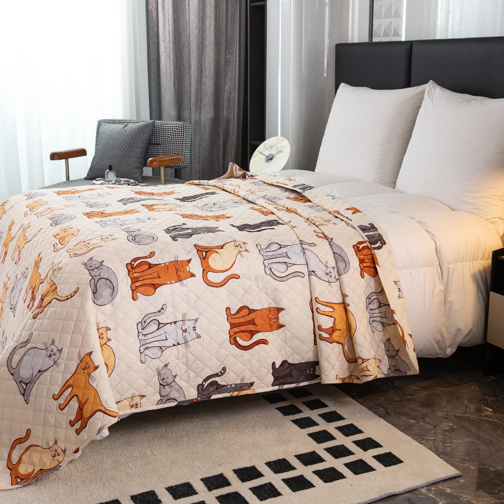 Ágytakaró COLORED CATS krémszínű Méret: 220 x 240 cm