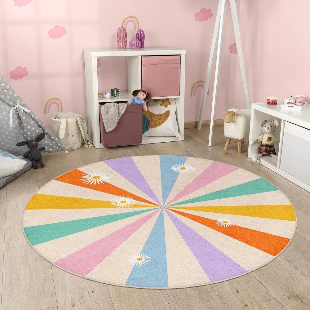 Mosható gyerek szőnyeg ø150 cm Rainbow Daisy – Mila Home