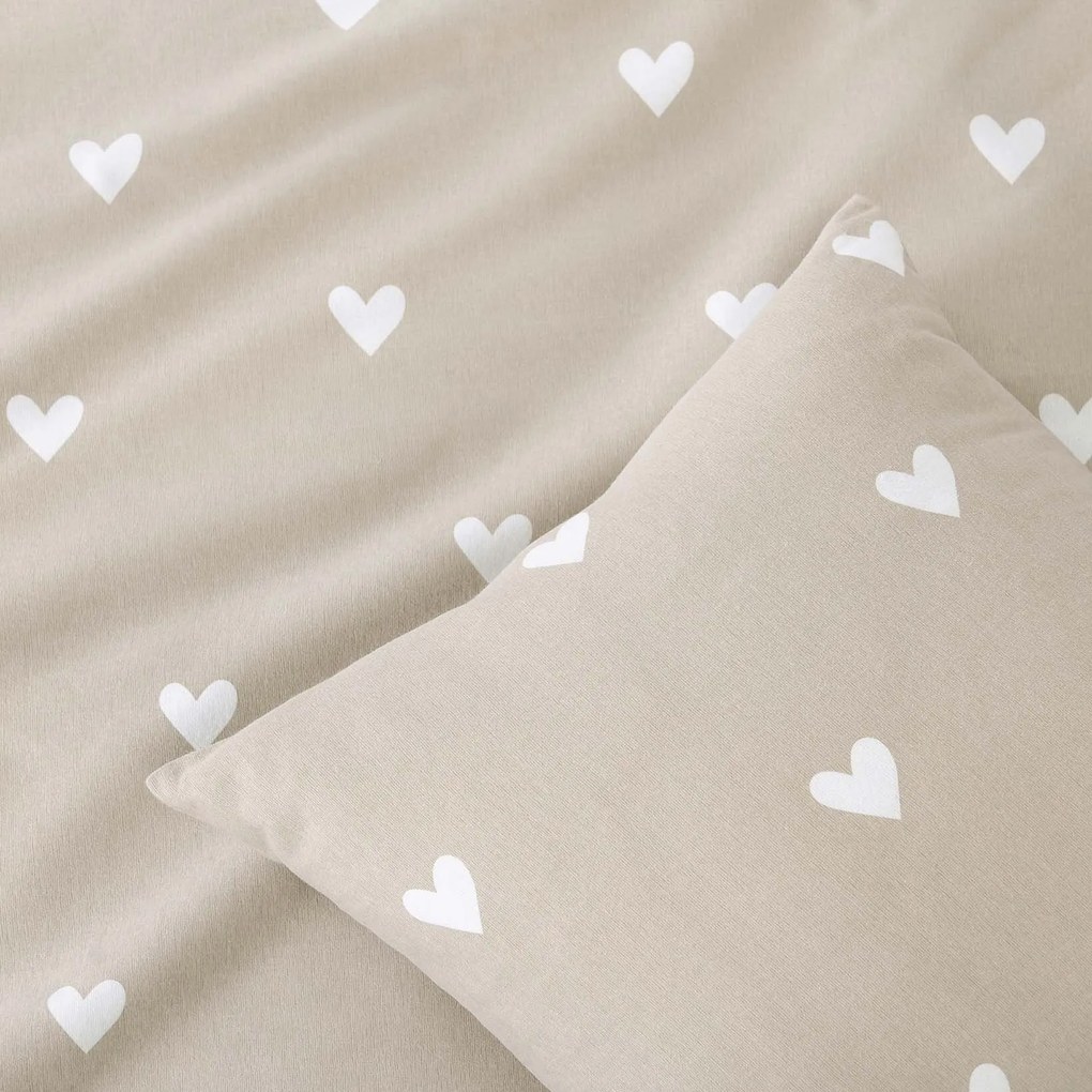 Goldea flanel párnahuzat - szívecskék, latte színű alapon 40 x 40 cm