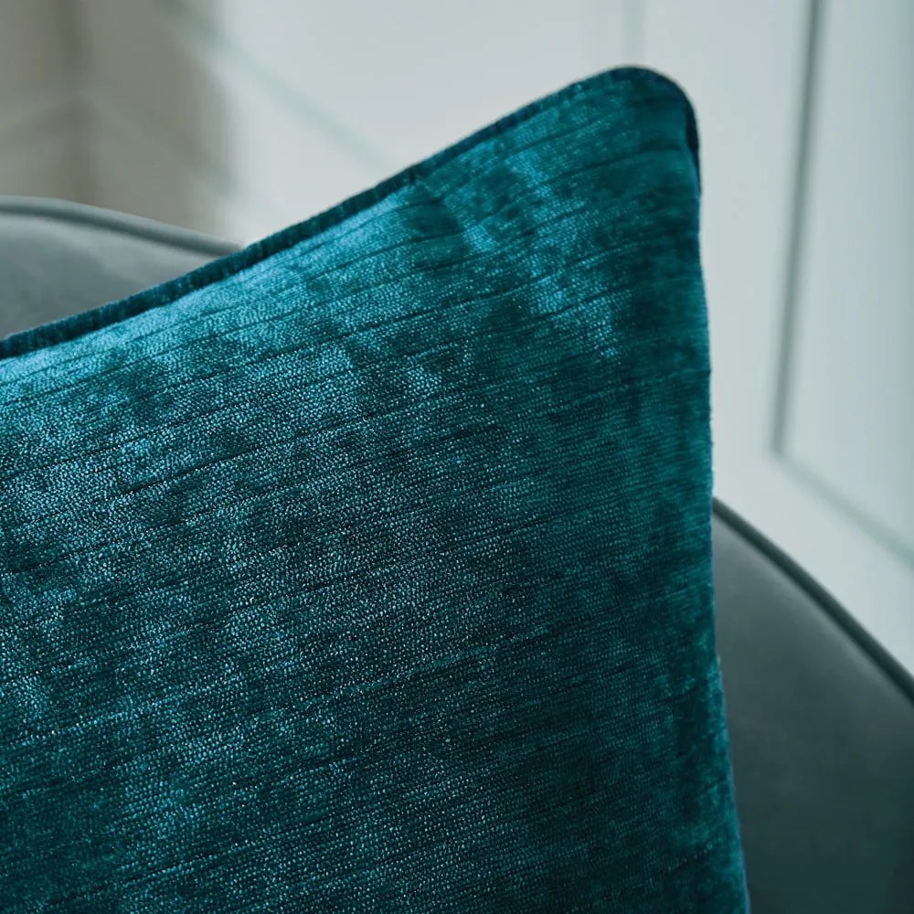 Zsenília díszpárna 55x55 cm Selene Luxury Chenille – Hyperion
